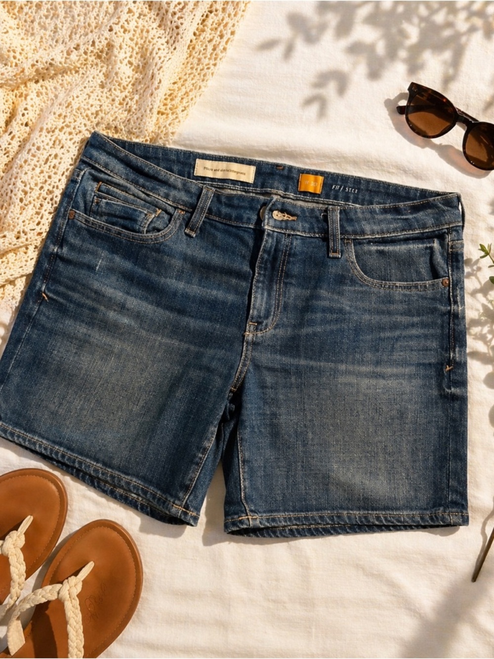 Pilcro and the Letterpress Denim Shorts Size 30 Medium Wash Classic Fit